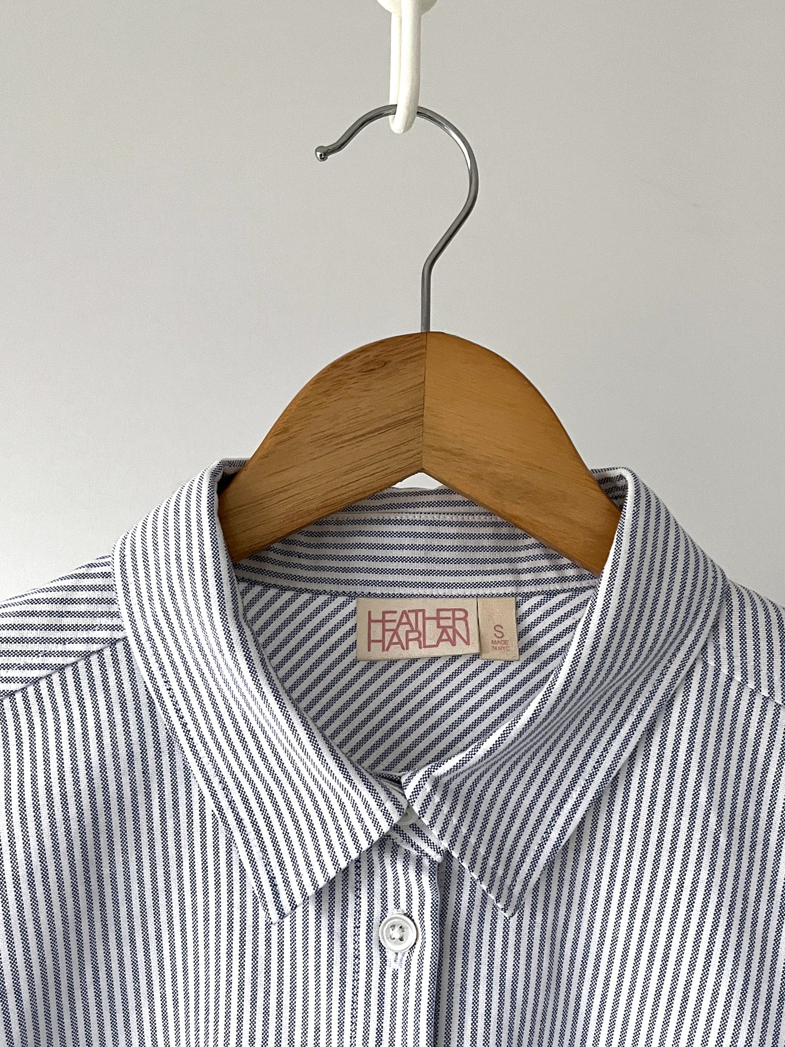 Waisted Oxford w/Monogram